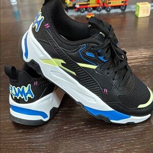 Puma Kids Trinity Mid 90s  Black and Blue Sneakers 6 NWOT